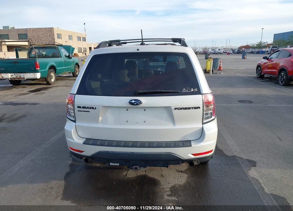 2013 SUBARU FORESTER 2.5X PREMIUM VIN: JF2SHADC7DG419554