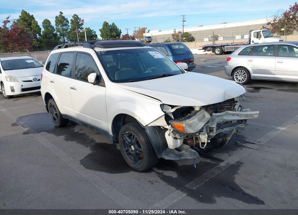 2013 SUBARU FORESTER 2.5X PREMIUM VIN: JF2SHADC7DG419554