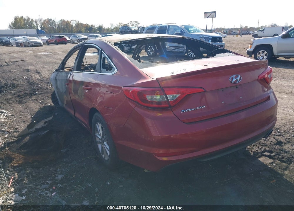 2017 HYUNDAI SONATA VIN: 5NPE24AFXHH583217