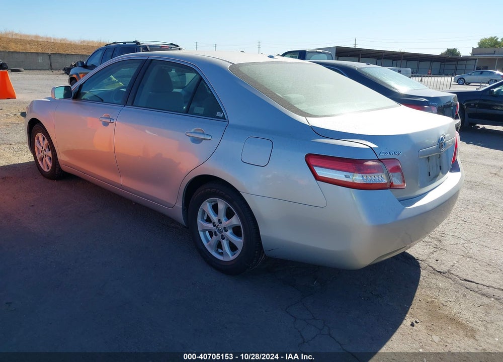 2011 TOYOTA CAMRY LE VIN: 4T1BF3EK3BU772017