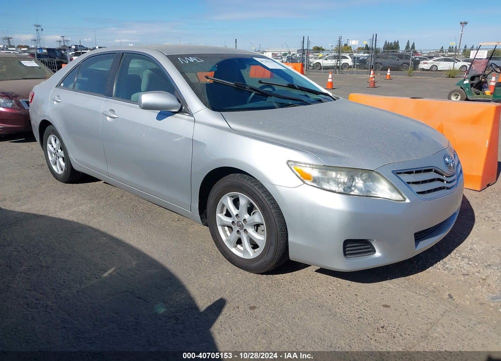 2011 TOYOTA CAMRY LE VIN: 4T1BF3EK3BU772017