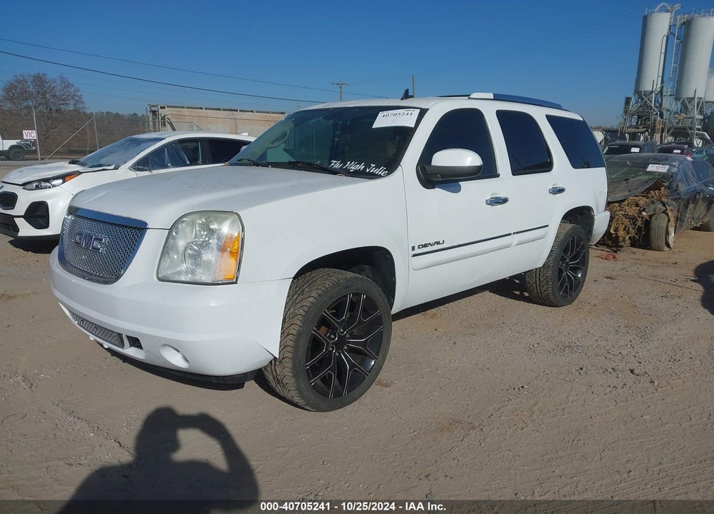 2007 GMC YUKON DENALI VIN: 1GKFK63877J273096