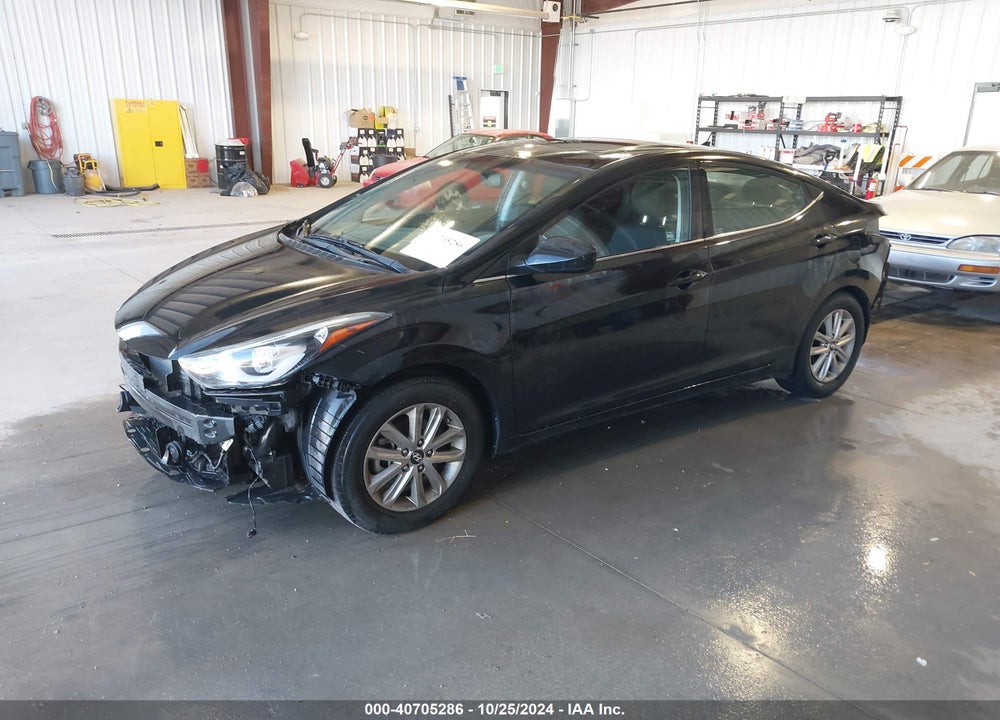 2015 HYUNDAI ELANTRA SE VIN: 5NPDH4AE7FH588180
