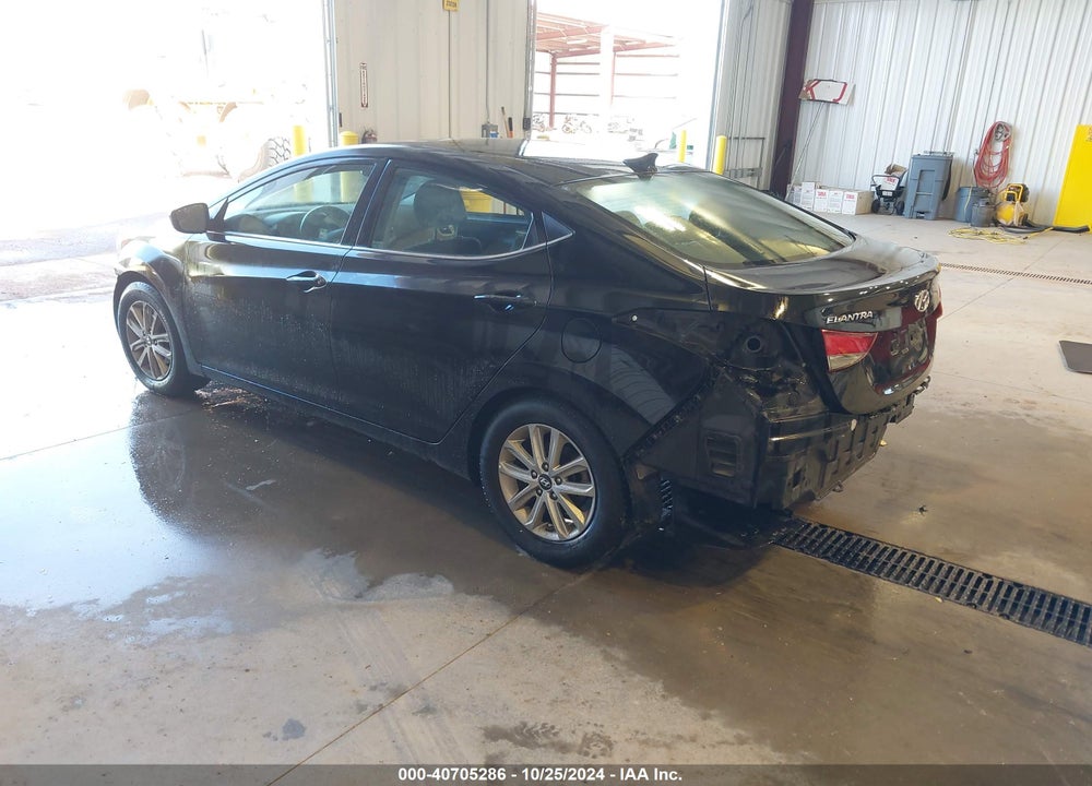 2015 HYUNDAI ELANTRA SE VIN: 5NPDH4AE7FH588180