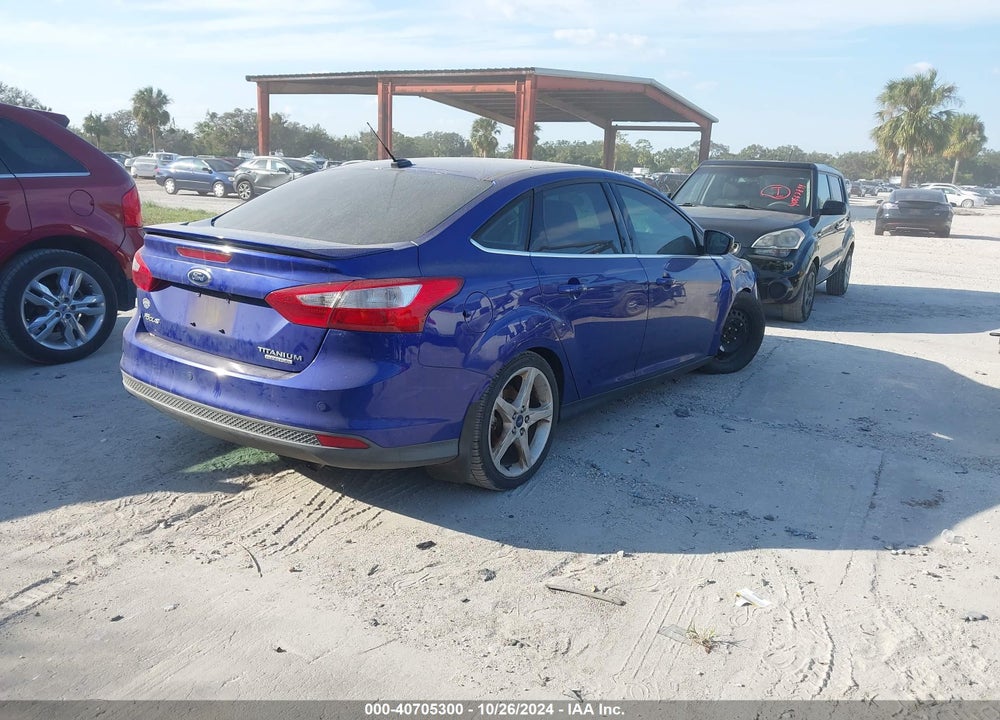 2014 FORD FOCUS TITANIUM VIN: 1FADP3J28EL127122