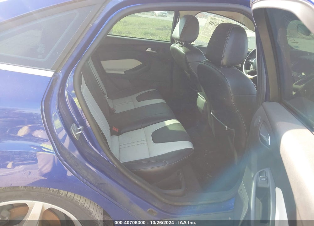 2014 FORD FOCUS TITANIUM VIN: 1FADP3J28EL127122
