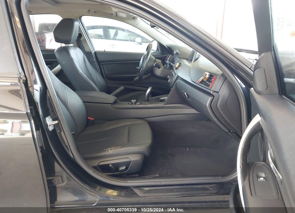 2013 BMW 328I XDRIVE VIN: WBA3B5G56DNS04071