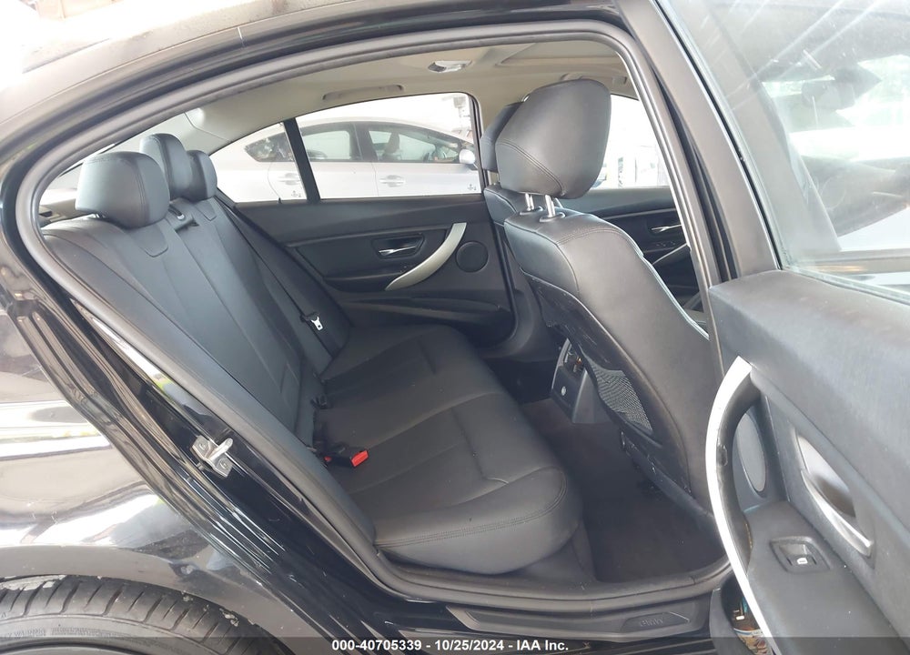 2013 BMW 328I XDRIVE VIN: WBA3B5G56DNS04071