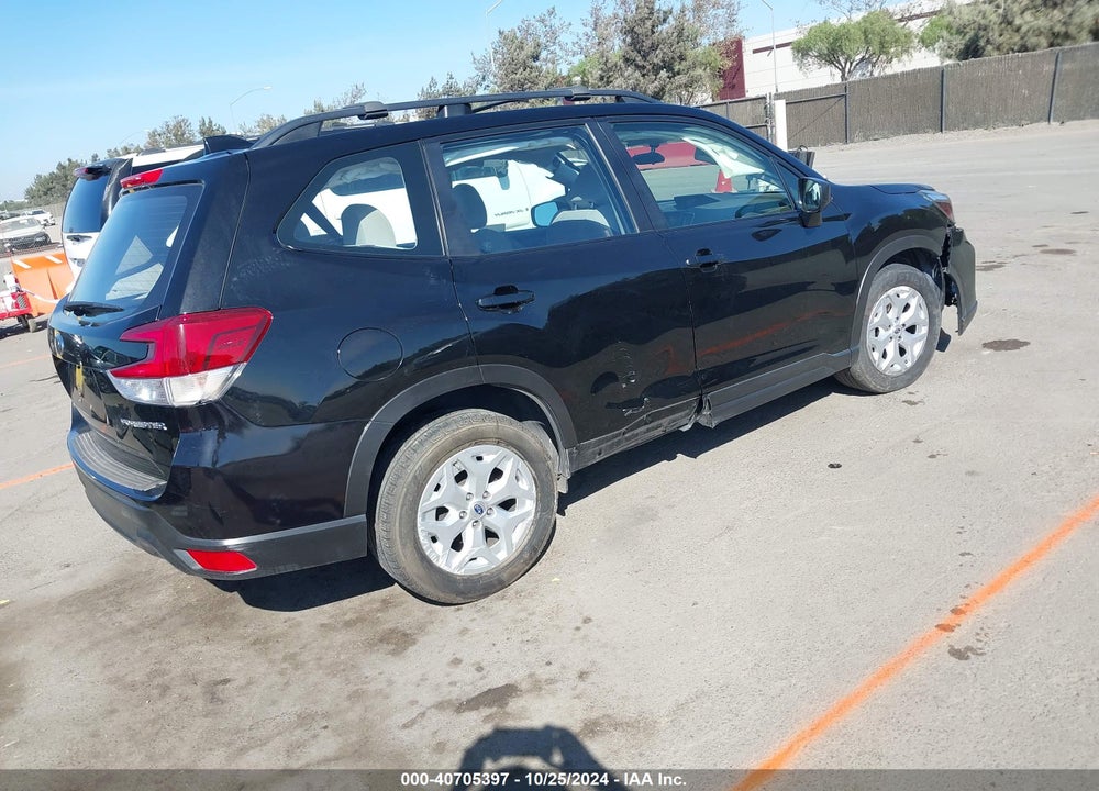 2019 SUBARU FORESTER VIN: JF2SKACC8KH540555
