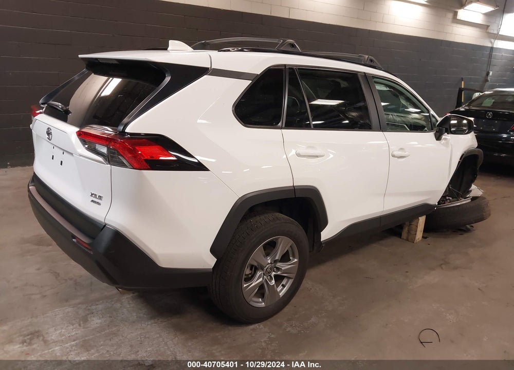 2024 TOYOTA RAV4 XLE VIN: 2T3P1RFV7RW410256