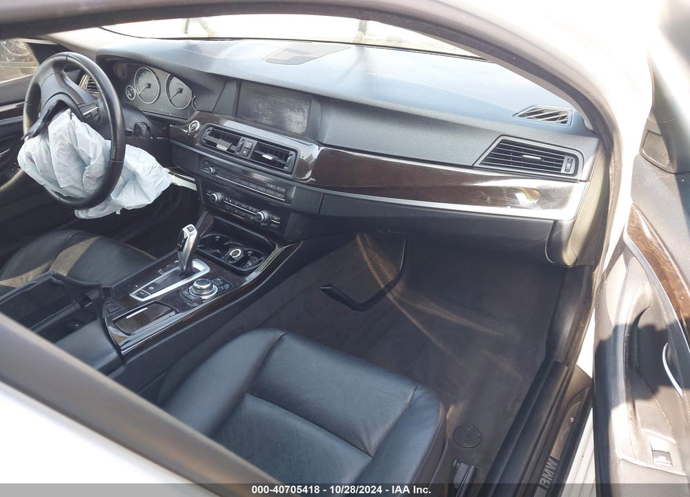 2013 BMW 528I VIN: WBAXG5C54DDY33424