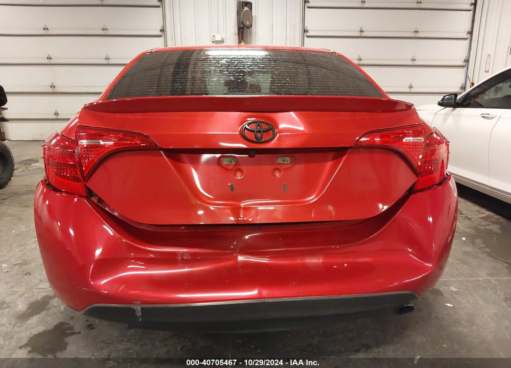 2018 TOYOTA COROLLA VIN: 5YFBURHE1JP786707