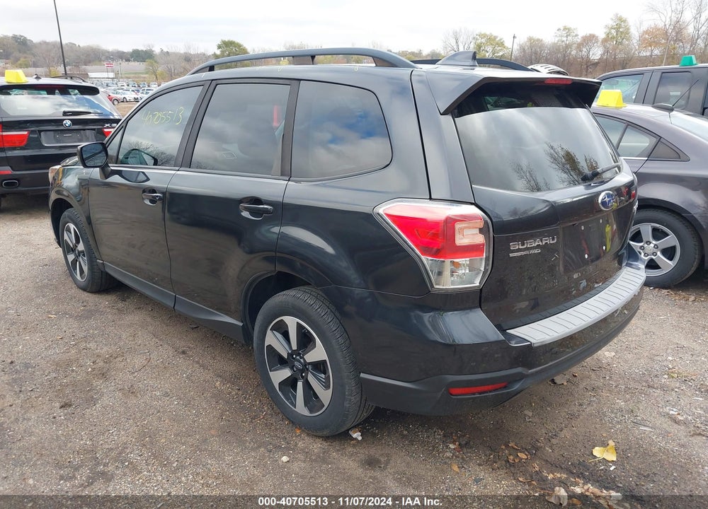 2017 SUBARU FORESTER 2.5I PREMIUM VIN: JF2SJAEC3HH559605