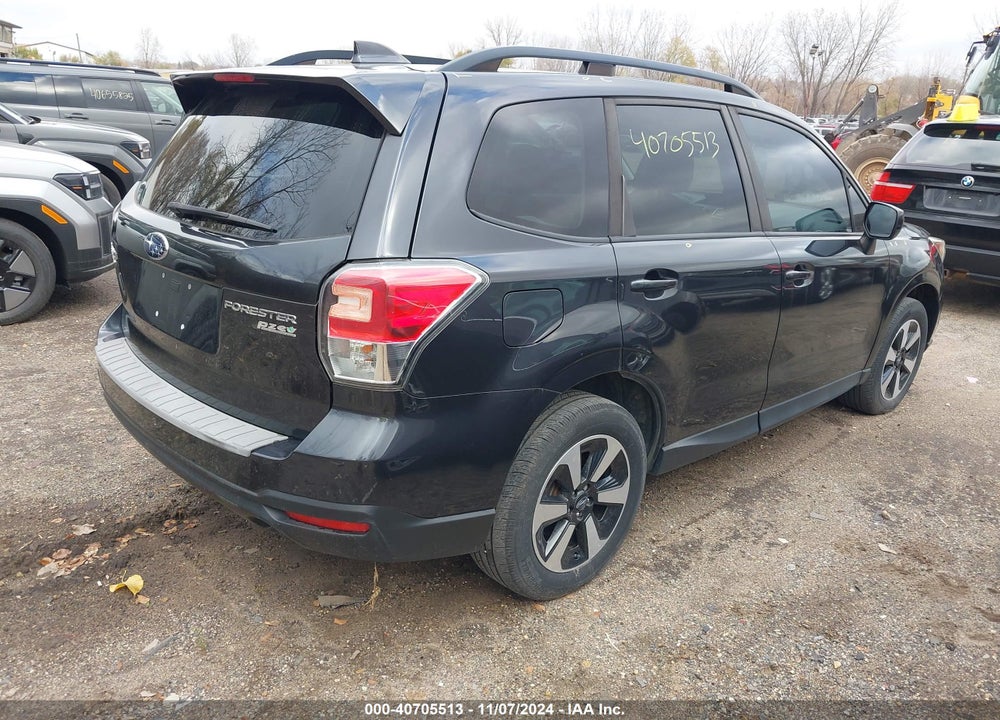 2017 SUBARU FORESTER 2.5I PREMIUM VIN: JF2SJAEC3HH559605