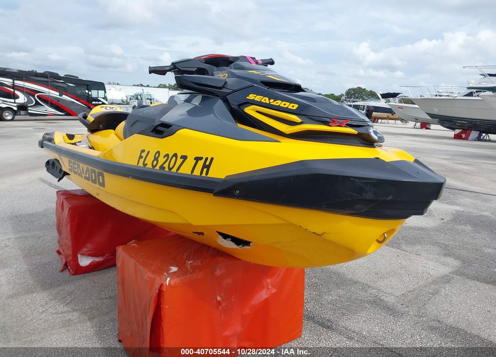 2022 SEADOO --- VIN: YDV72420C222