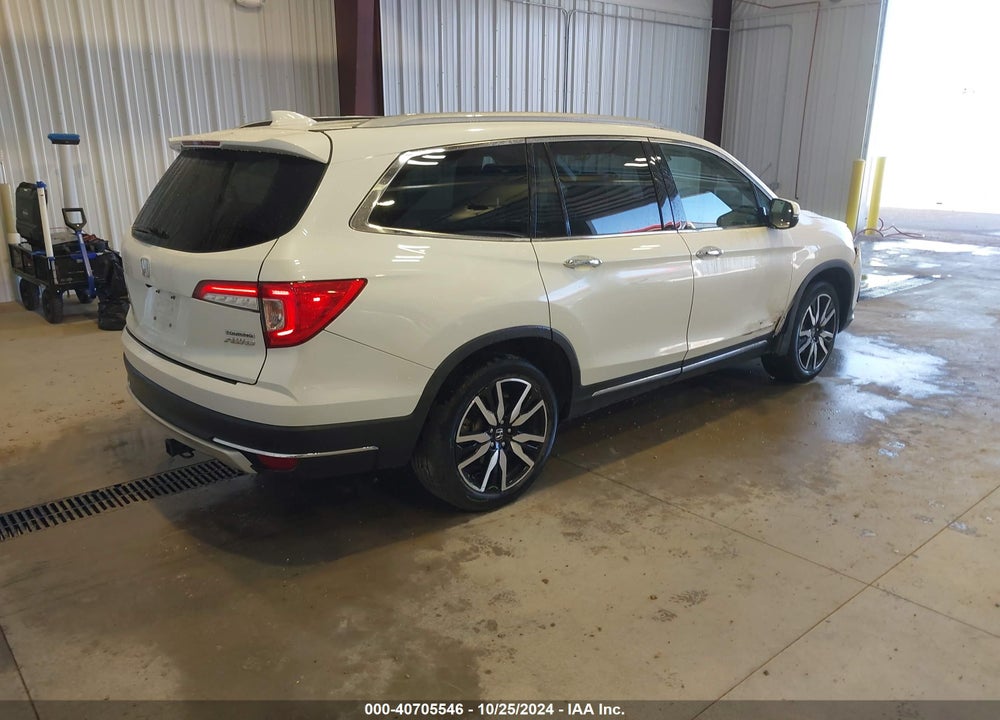 2020 HONDA PILOT AWD TOURING 7 PASSENGER VIN: 5FNYF6H62LB022083