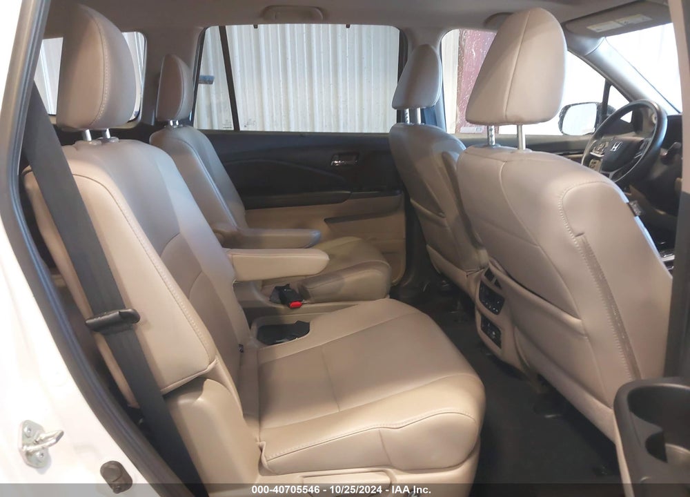 2020 HONDA PILOT AWD TOURING 7 PASSENGER VIN: 5FNYF6H62LB022083