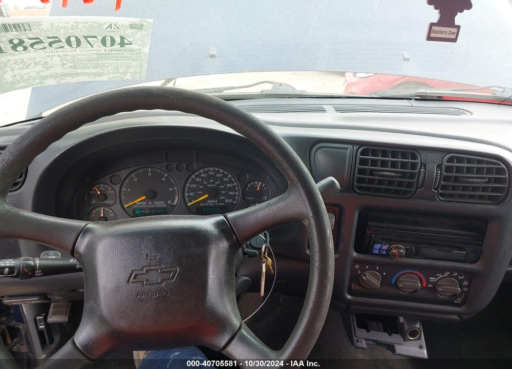 2000 CHEVROLET BLAZER LS VIN: 1GNCS13W9Y2152072