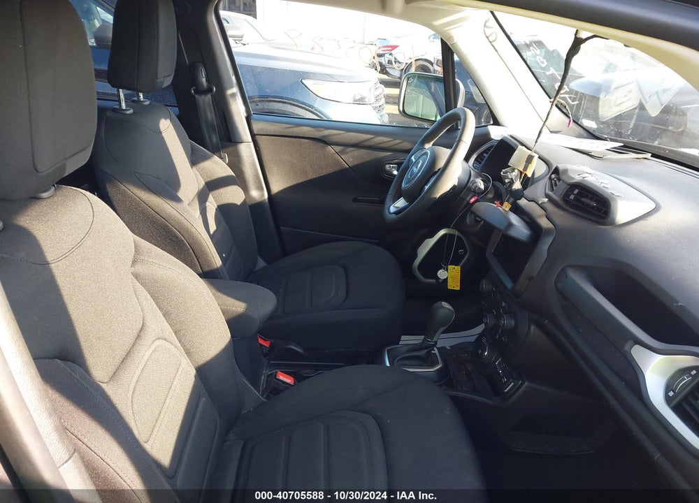 2018 JEEP RENEGADE LATITUDE 4X4 VIN: ZACCJBBB1JPH10704