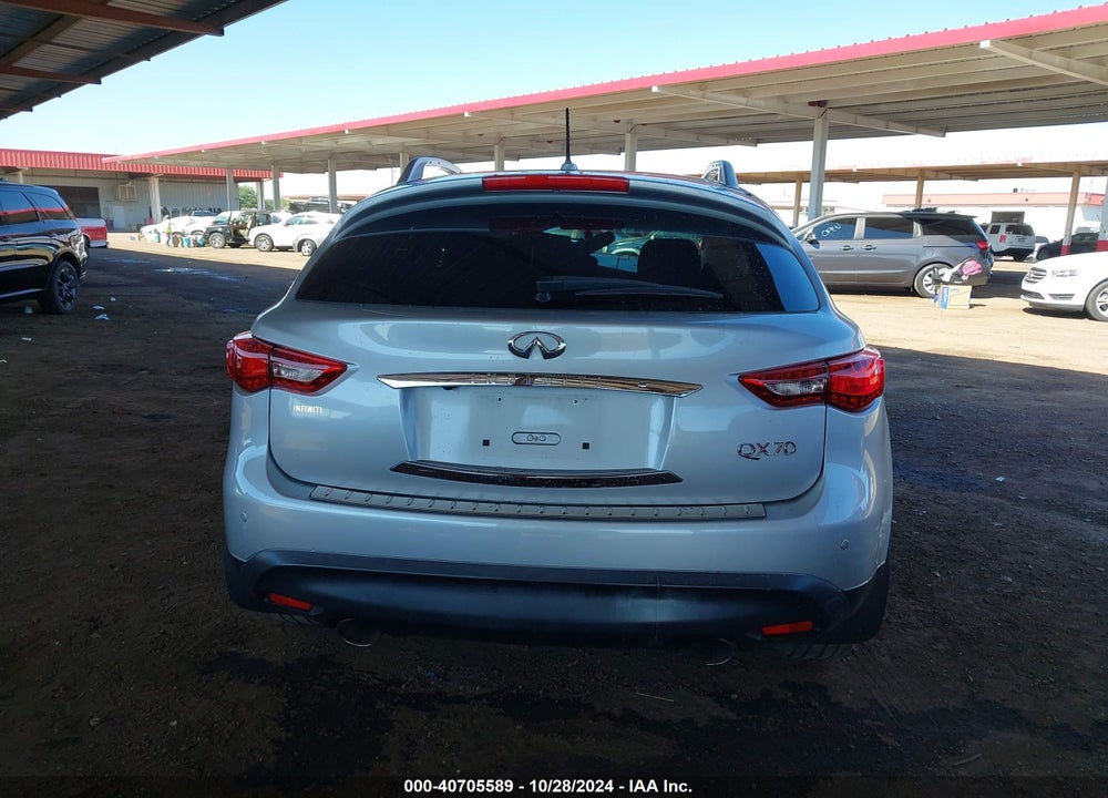 2015 INFINITI QX70 VIN: JN8CS1MU7FM381247