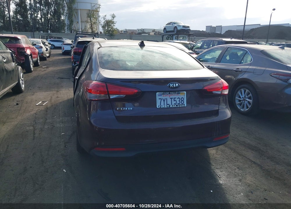 2018 KIA FORTE LX VIN: 3KPFL4A70JE166807