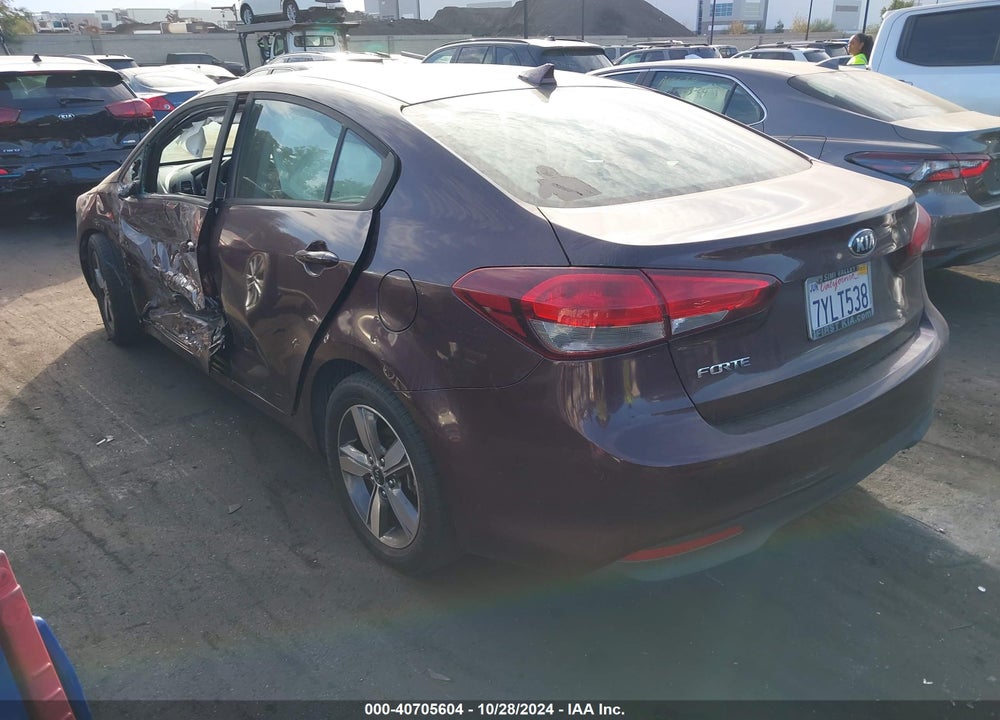 2018 KIA FORTE LX VIN: 3KPFL4A70JE166807
