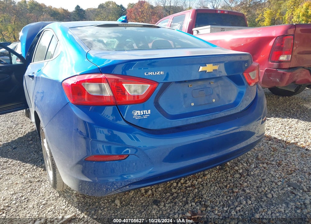 2017 CHEVROLET CRUZE LT AUTO VIN: 1G1BE5SM8H7165975