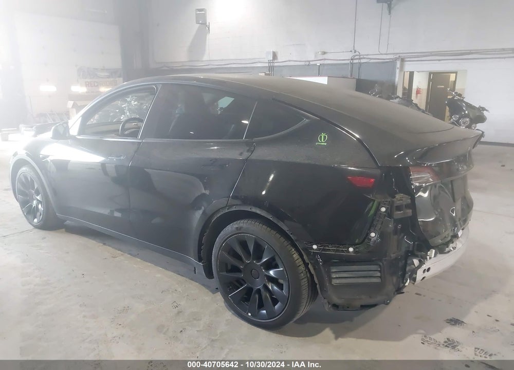 2021 TESLA MODEL Y LONG RANGE DUAL MOTOR ALL-WHEEL DRIVE VIN: 5YJYGAEE2MF239503
