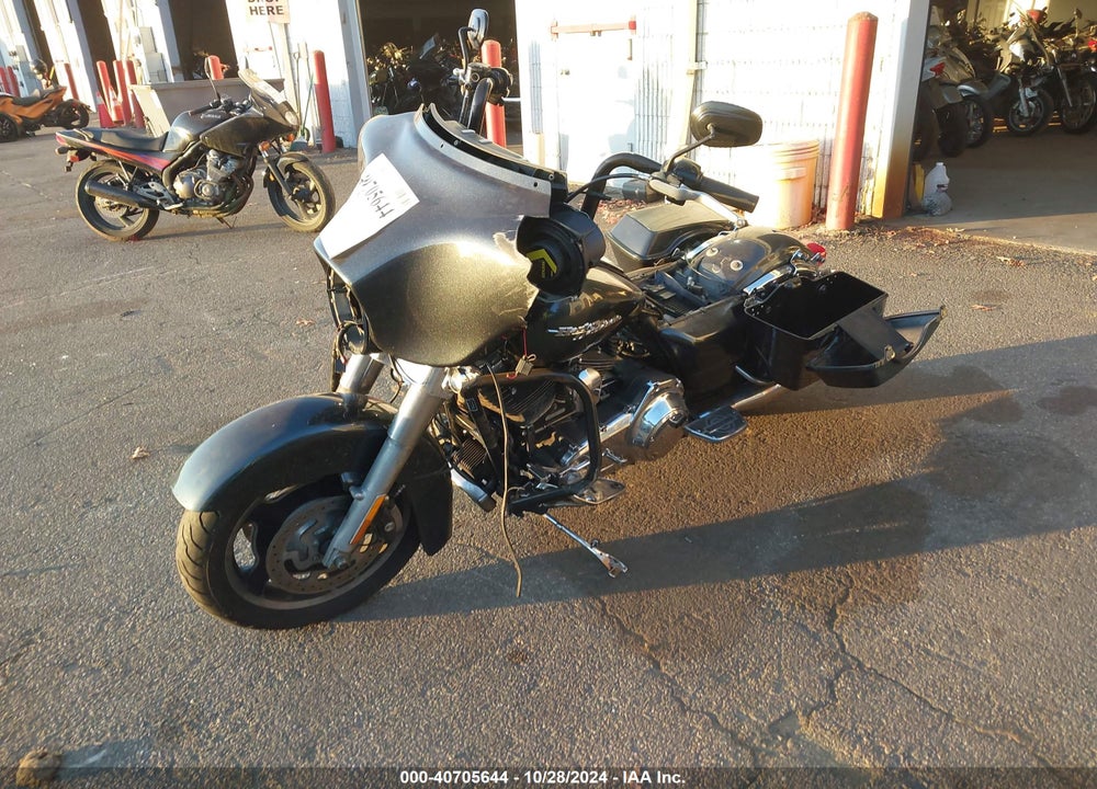 2009 HARLEY-DAVIDSON FLHX VIN: 1HD1KB4149Y692726