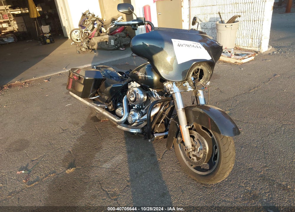 2009 HARLEY-DAVIDSON FLHX VIN: 1HD1KB4149Y692726