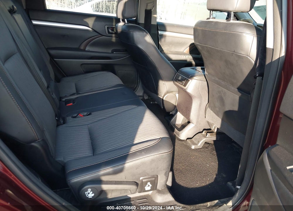 2015 TOYOTA HIGHLANDER LE PLUS V6 VIN: 5TDZKRFH2FS060029