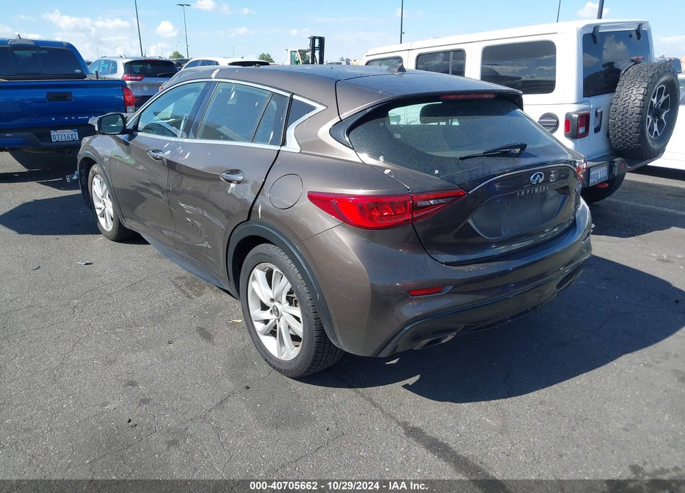 2018 INFINITI QX30 LUXURY/PREMIUM/SPORT VIN: SJKCH5CP9JA048049