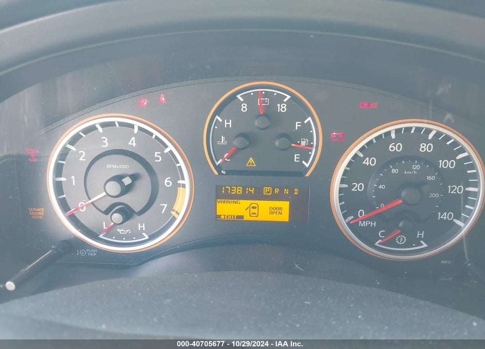 2011 NISSAN ARMADA SV VIN: 5N1AA0ND3BN616385