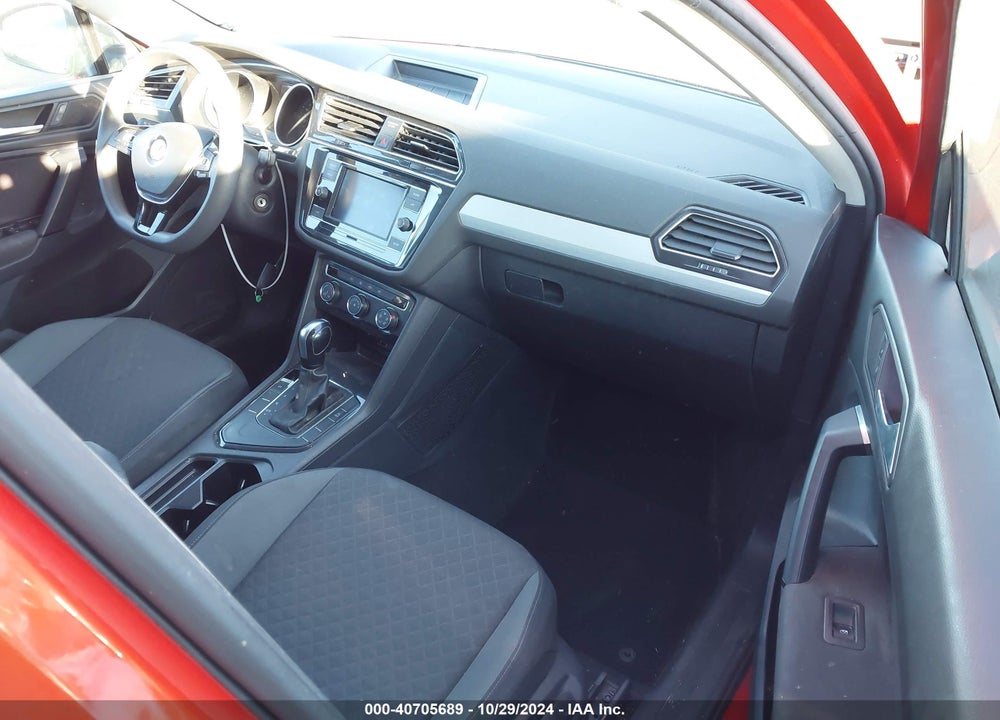 2019 VOLKSWAGEN TIGUAN 2.0T S VIN: 3VV1B7AX4KM131615