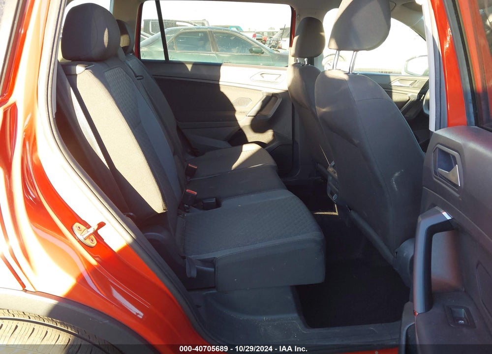 2019 VOLKSWAGEN TIGUAN 2.0T S VIN: 3VV1B7AX4KM131615