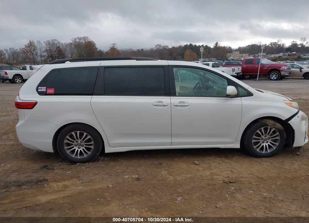 2019 TOYOTA SIENNA XLE 8 PASSENGER VIN: 5TDYZ3DC9KS972744