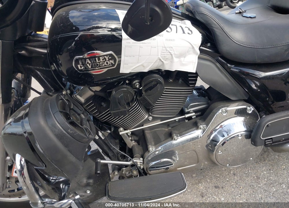 2011 HARLEY-DAVIDSON FLHTCU VIN: 1HD1FC410BB617377