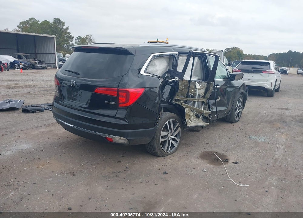 2017 HONDA PILOT TOURING VIN: 5FNYF5H93HB014103