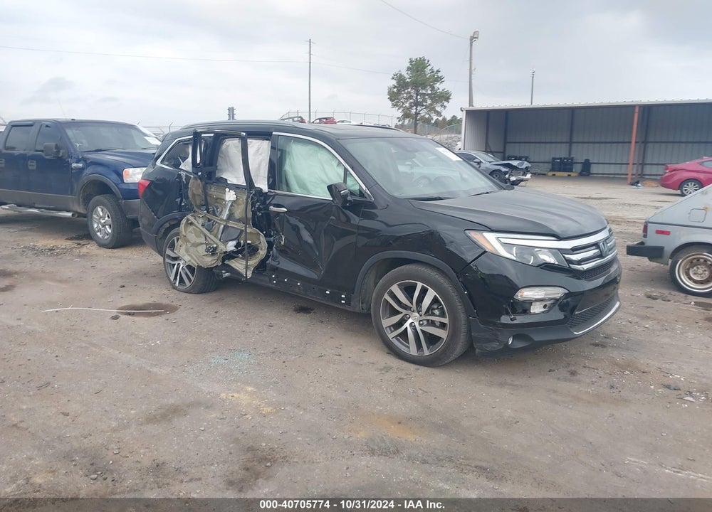 2017 HONDA PILOT TOURING VIN: 5FNYF5H93HB014103