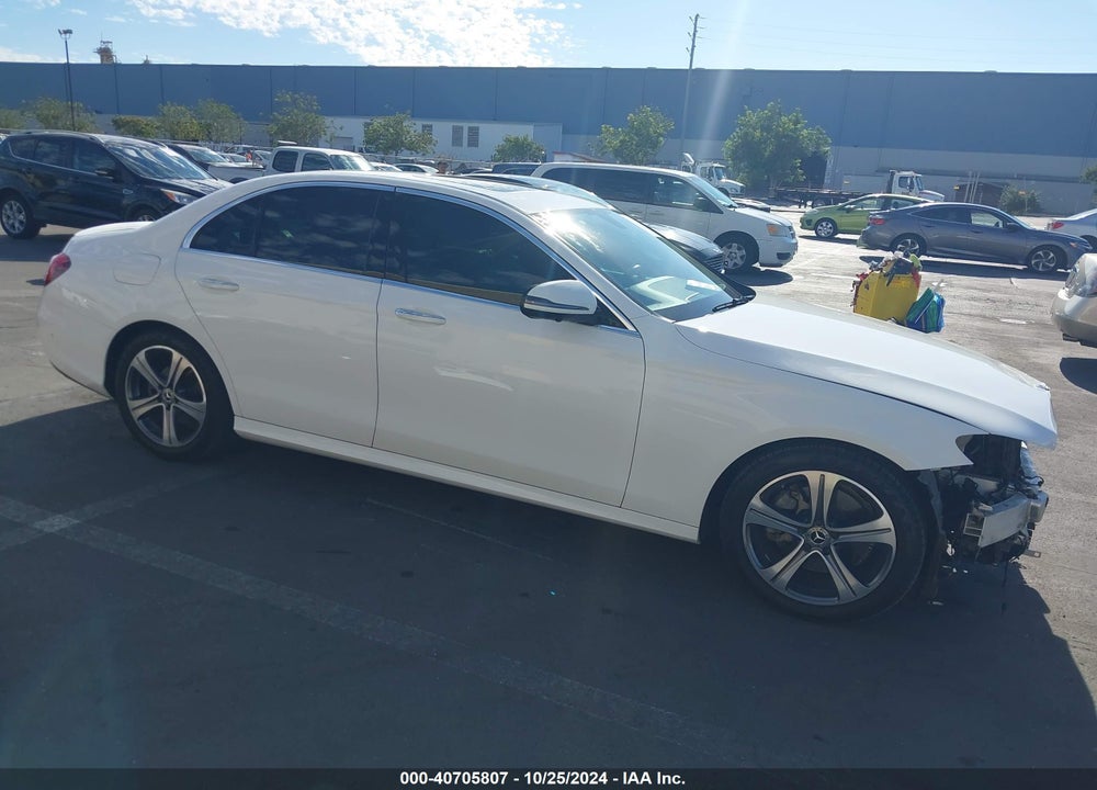 2019 MERCEDES-BENZ E 300 VIN: WDDZF4JB3KA579453