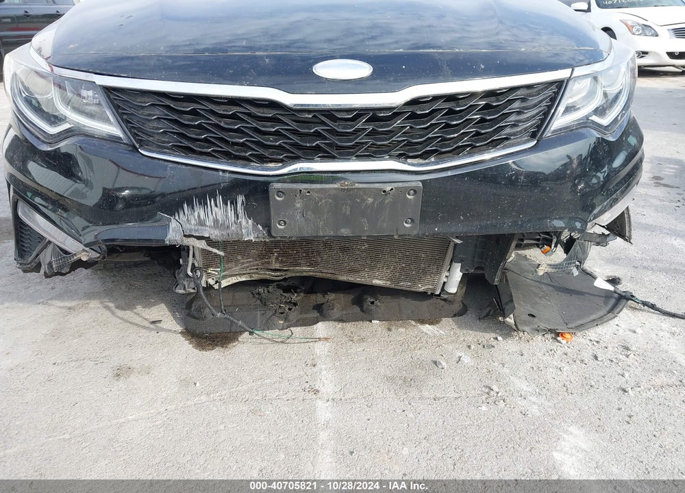 2019 KIA OPTIMA S VIN: 5XXGT4L34KG295852