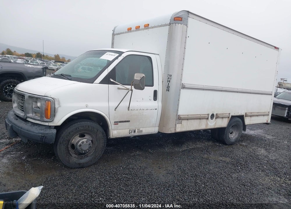 2000 GMC SAVANA CUTAWAY G3500 VIN: 1GDHG31RXY1198312