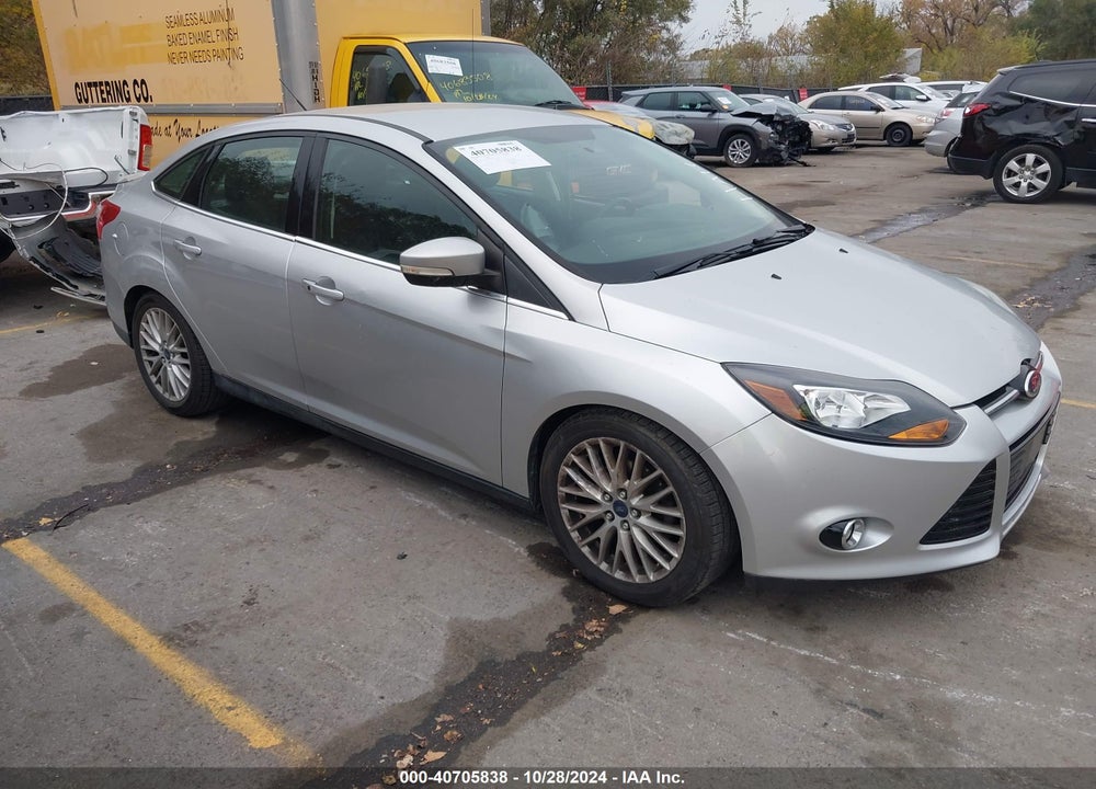 2014 FORD FOCUS TITANIUM VIN: 1FADP3J29EL236821