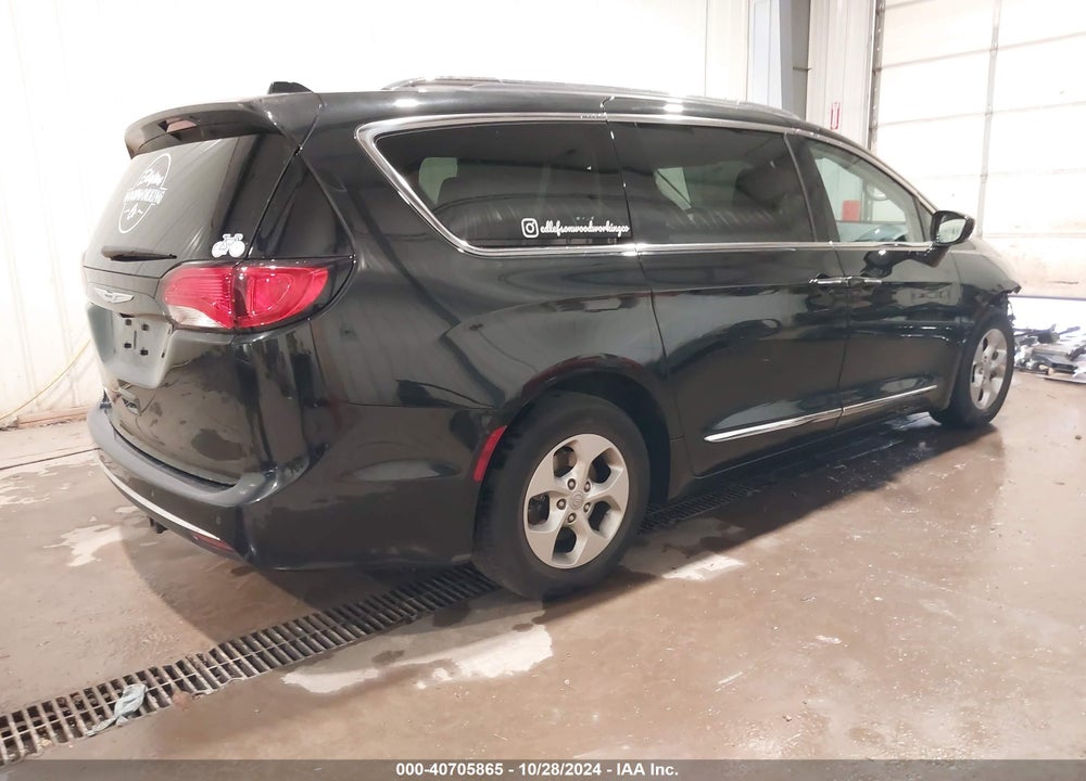 2017 CHRYSLER PACIFICA TOURING L PLUS VIN: 2C4RC1EG7HR839753