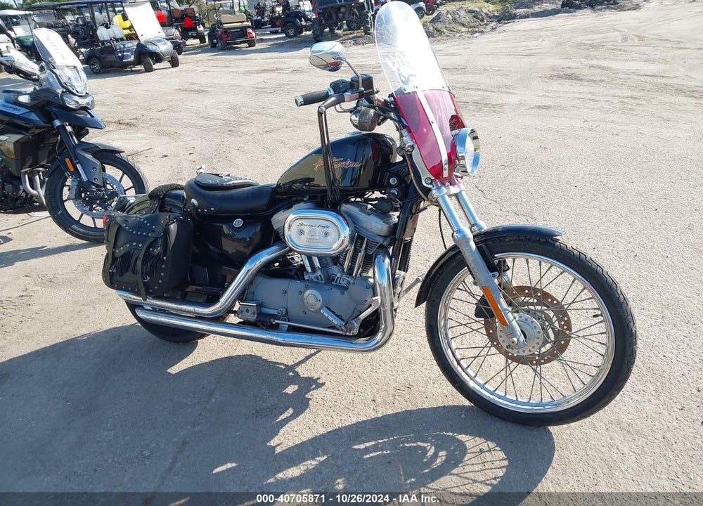 2000 HARLEY-DAVIDSON XL883 C VIN: 1HD4CJM13YK132718