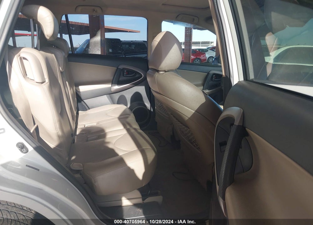 2008 TOYOTA RAV4 LIMITED VIN: JTMBD31V585124448