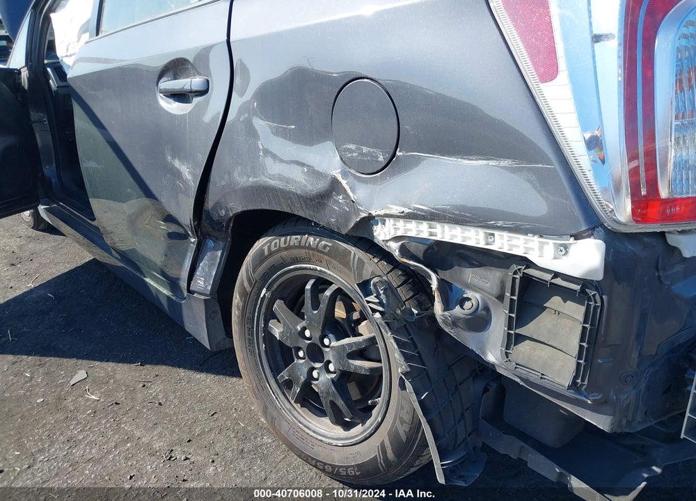 2015 TOYOTA PRIUS VIN: JTDKN3DU3F2001715