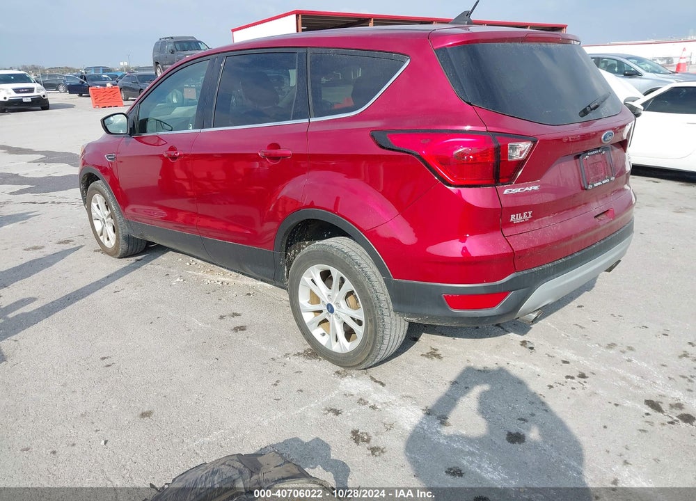 2019 FORD ESCAPE SE VIN: 1FMCU9GD5KUA01828