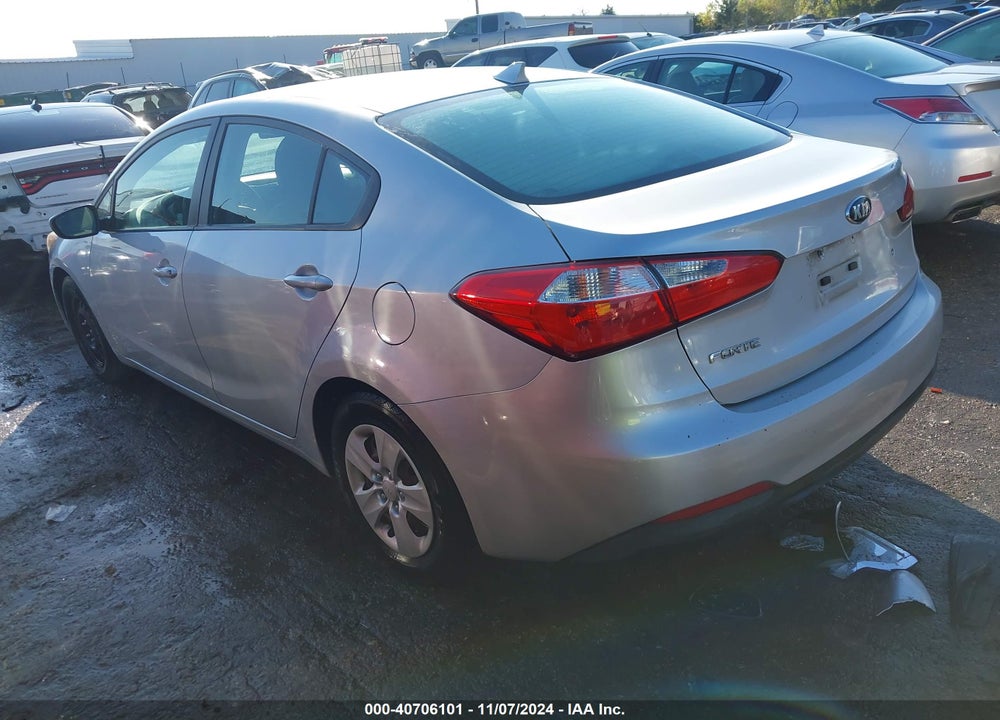2015 KIA FORTE LX VIN: KNAFK4A67F5391560