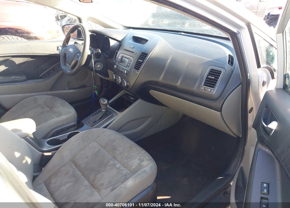 2015 KIA FORTE LX VIN: KNAFK4A67F5391560